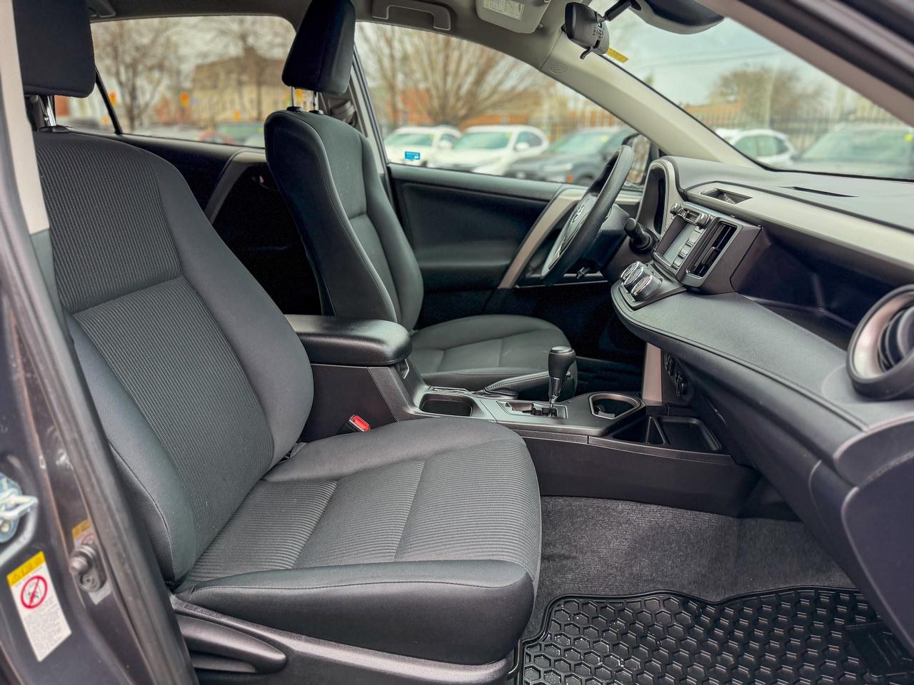 2017 Toyota RAV4 LE/1 OWNER/CAMERA/ACC/LANE ASSIST/2.5L/ECO Photo