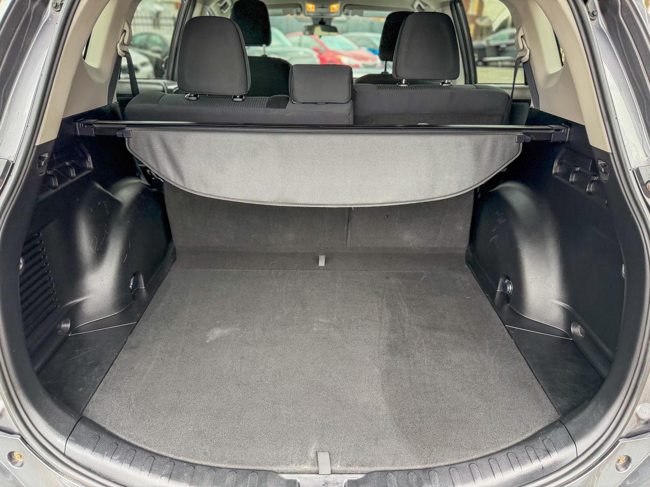 2017 Toyota RAV4 LE/1 OWNER/CAMERA/ACC/LANE ASSIST/2.5L/ECO Photo