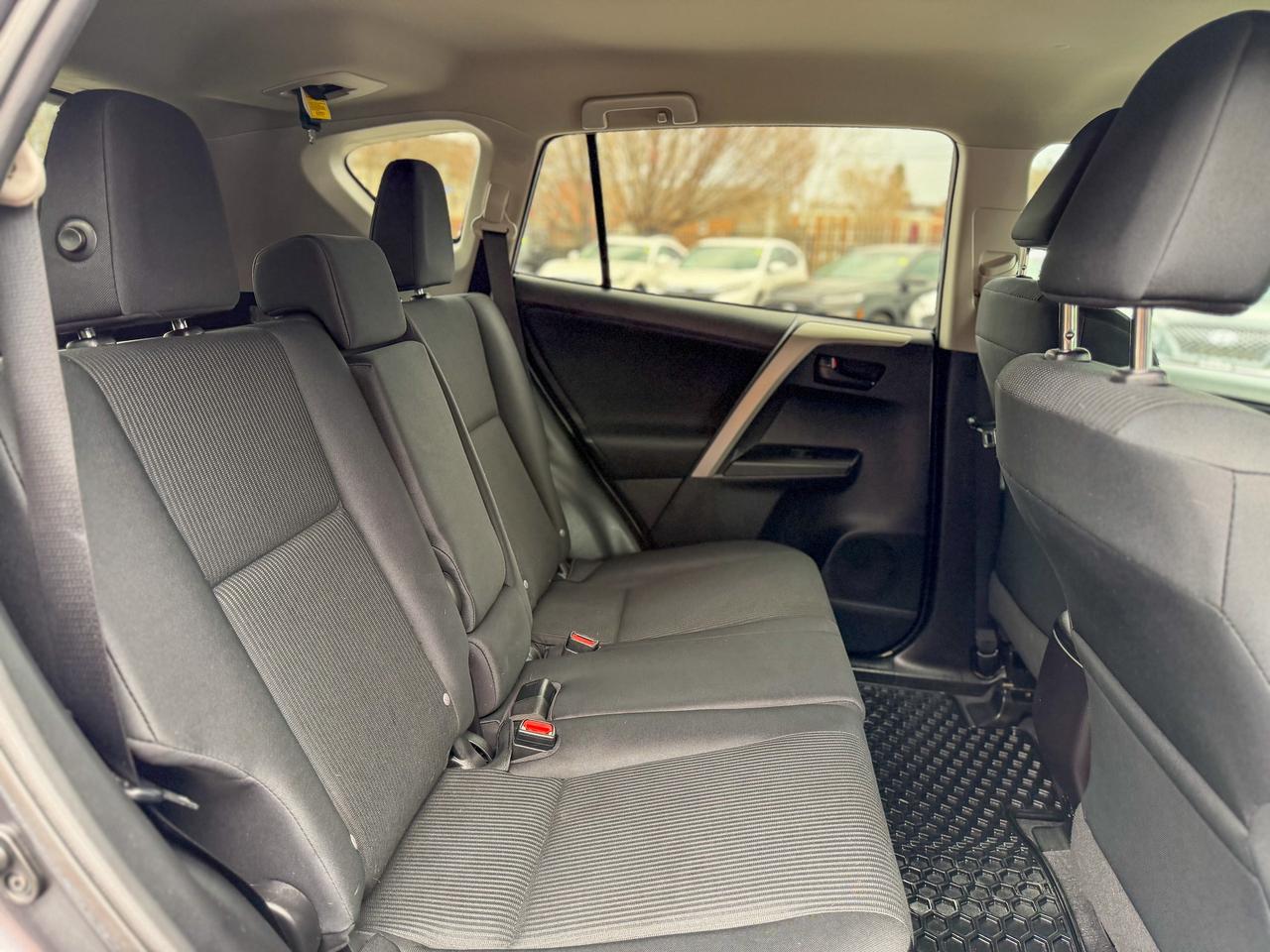 2017 Toyota RAV4 LE/1 OWNER/CAMERA/ACC/LANE ASSIST/2.5L/ECO Photo