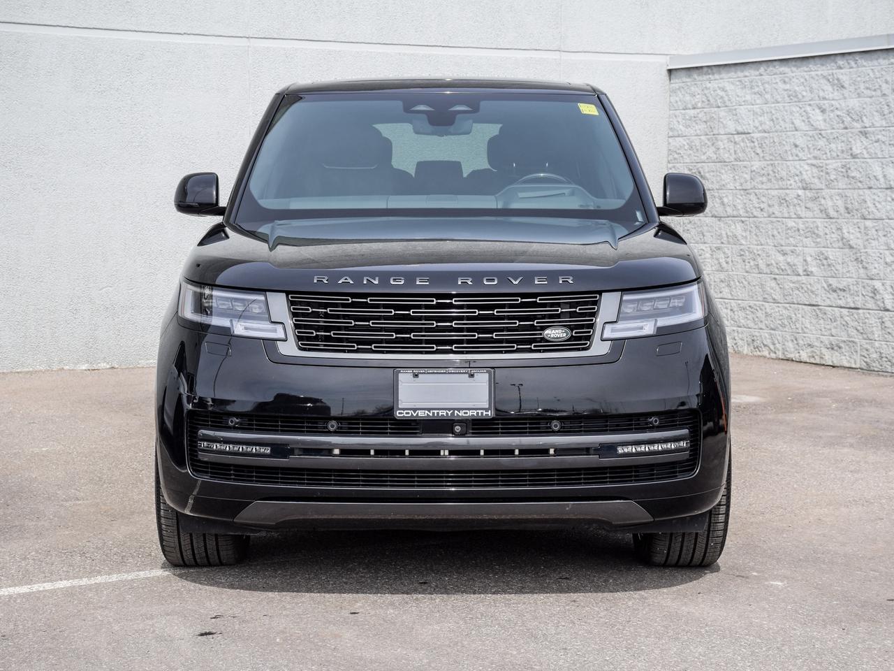 2025 Land Rover Range Rover P530 Autobiography LWB Photo