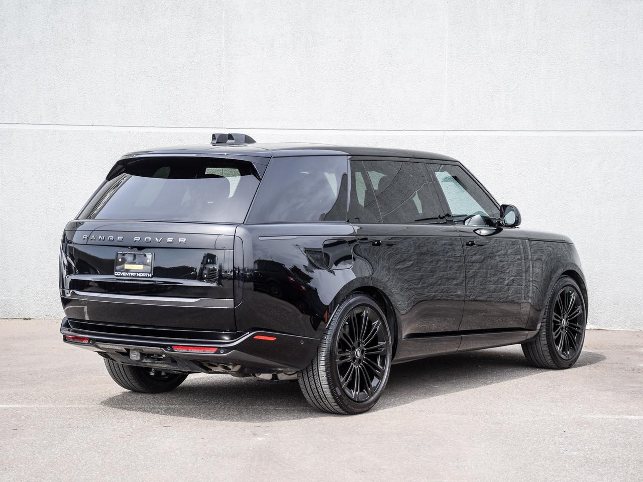 2025 Land Rover Range Rover P530 Autobiography LWB Photo3