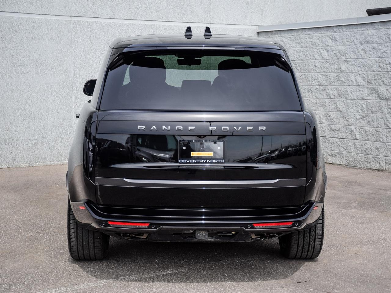2025 Land Rover Range Rover P530 Autobiography LWB Photo