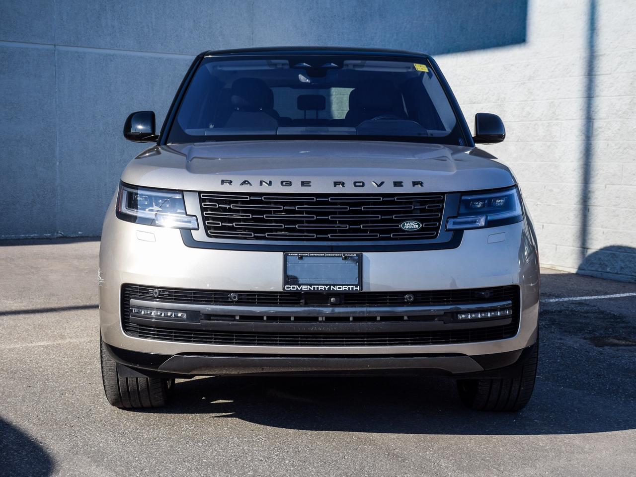 2023 Land Rover Range Rover P530 SE SWB Photo