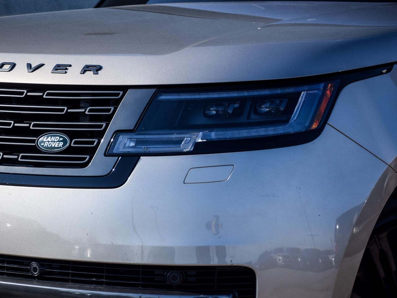 2023 Land Rover Range Rover P530 SE SWB Photo