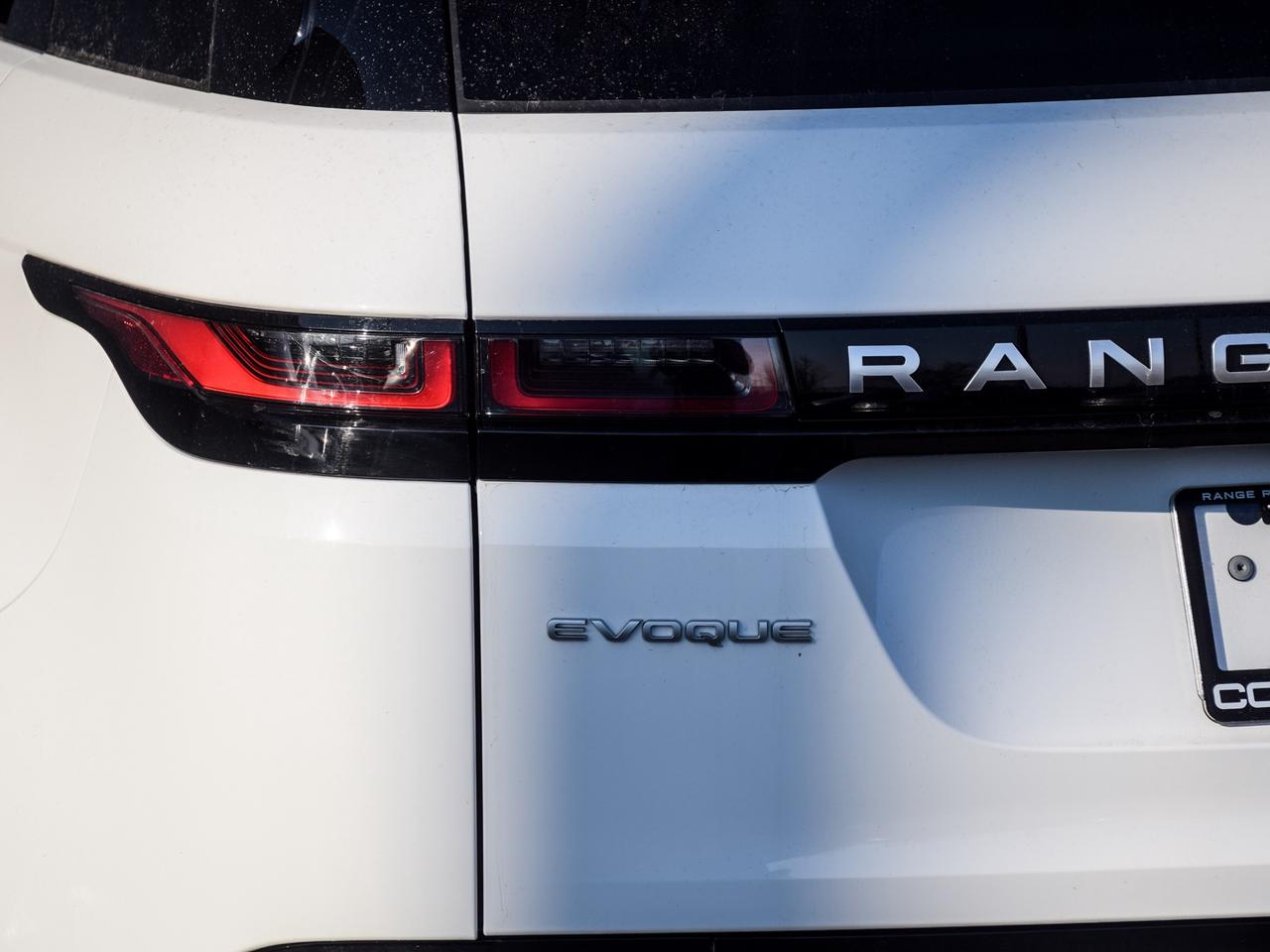 2023 Land Rover Range Rover Evoque S Photo