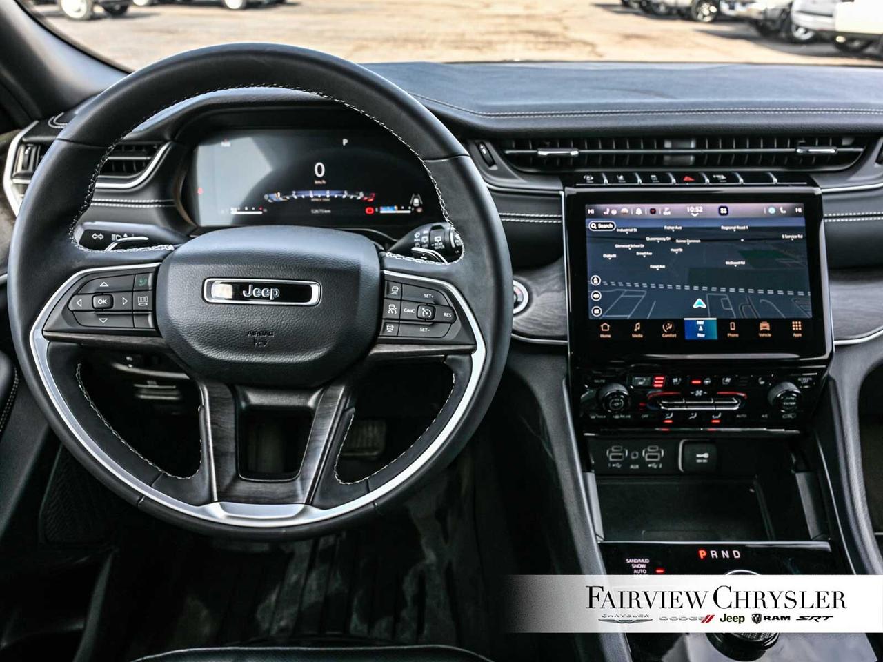 2024 Jeep Grand Cherokee Limited PANO ROOF   LUX PKG   360 CAMERA   CARPLAY Photo