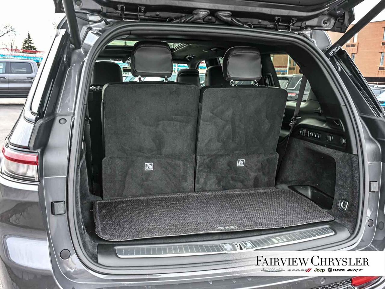 2024 Jeep Grand Cherokee L Summit RESERVE   HIGH ALTITUDE   PANO ROOF   LEATH Photo