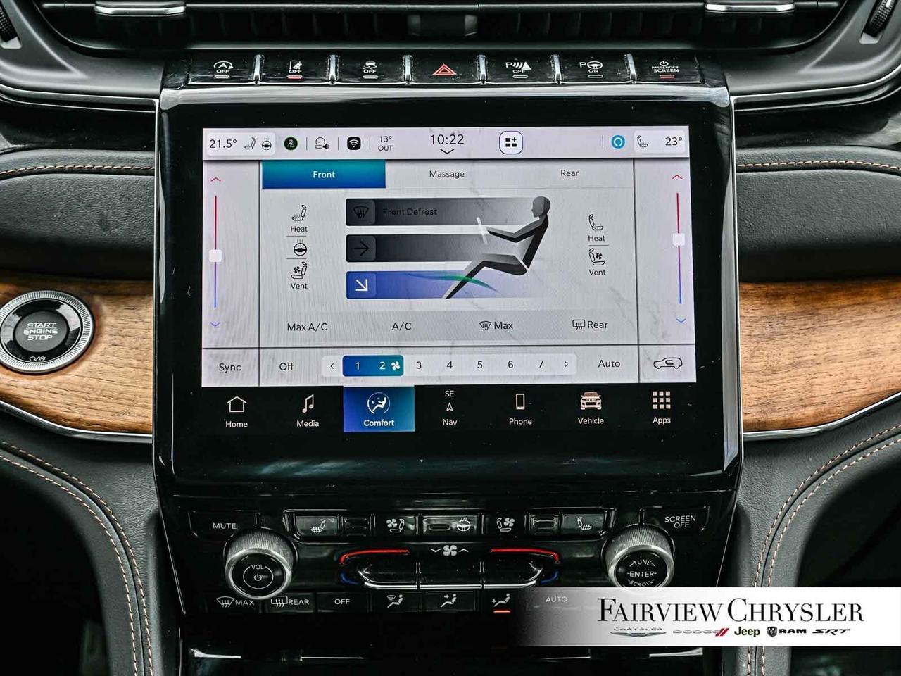 2024 Jeep Grand Cherokee L Summit RESERVE   HIGH ALTITUDE   PANO ROOF   LEATH Photo