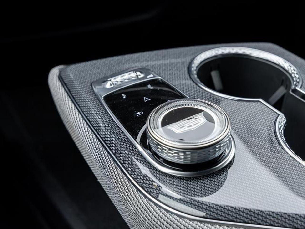 2026 Cadillac OPTIQ Sport 4dr Photo