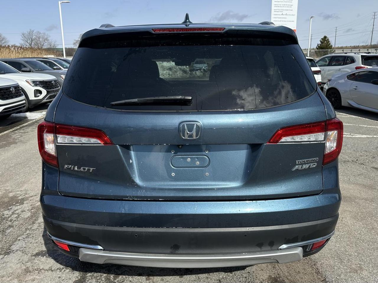 2021 Honda Pilot Touring 7-Passenger AWD Photo4