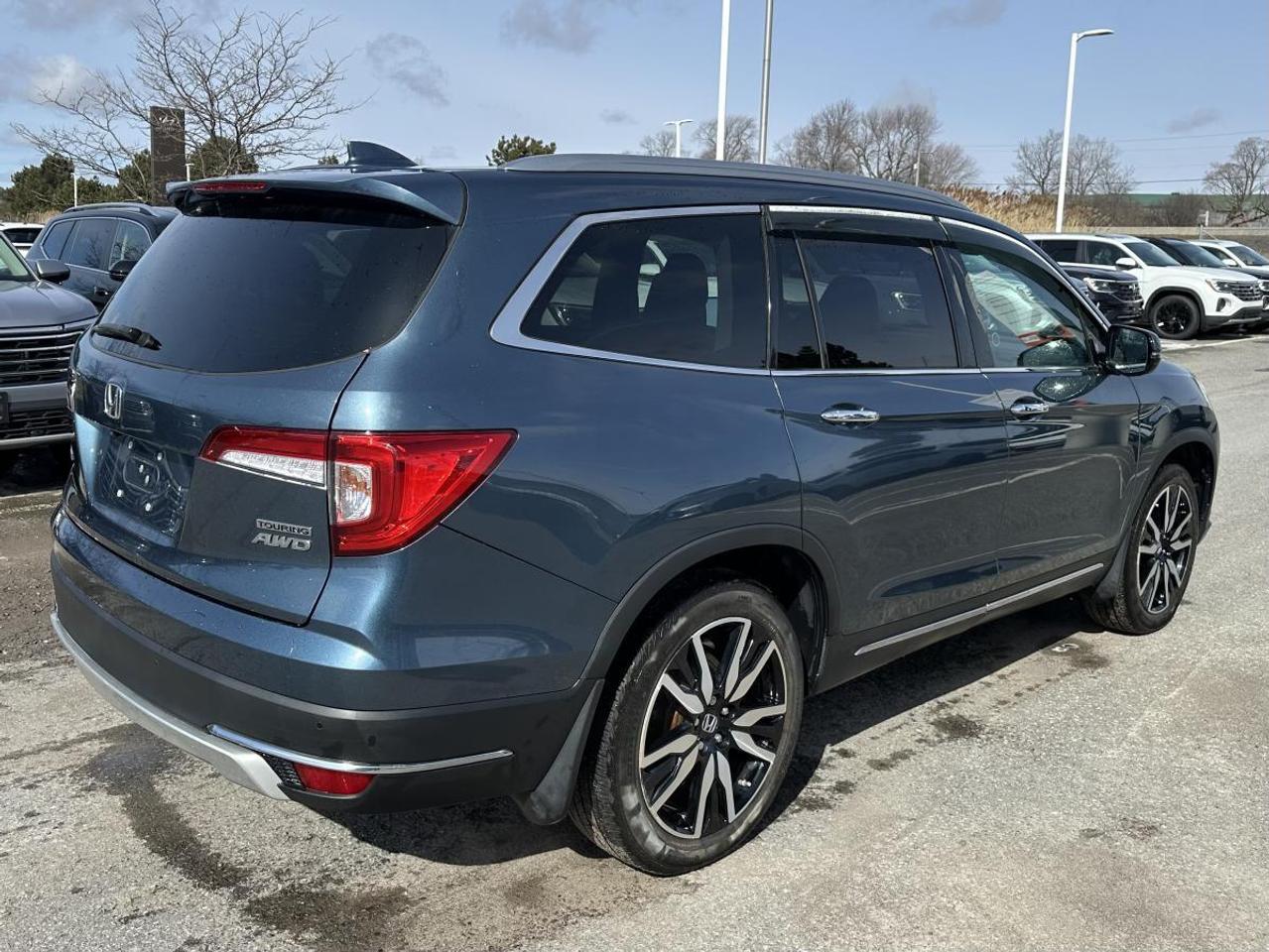 2021 Honda Pilot Touring 7-Passenger AWD Photo