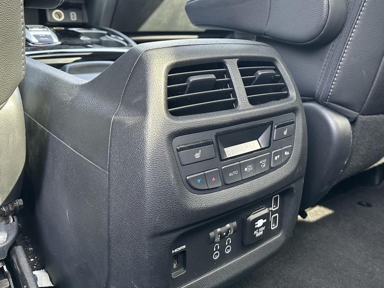 2021 Honda Pilot Touring 7-Passenger AWD Photo