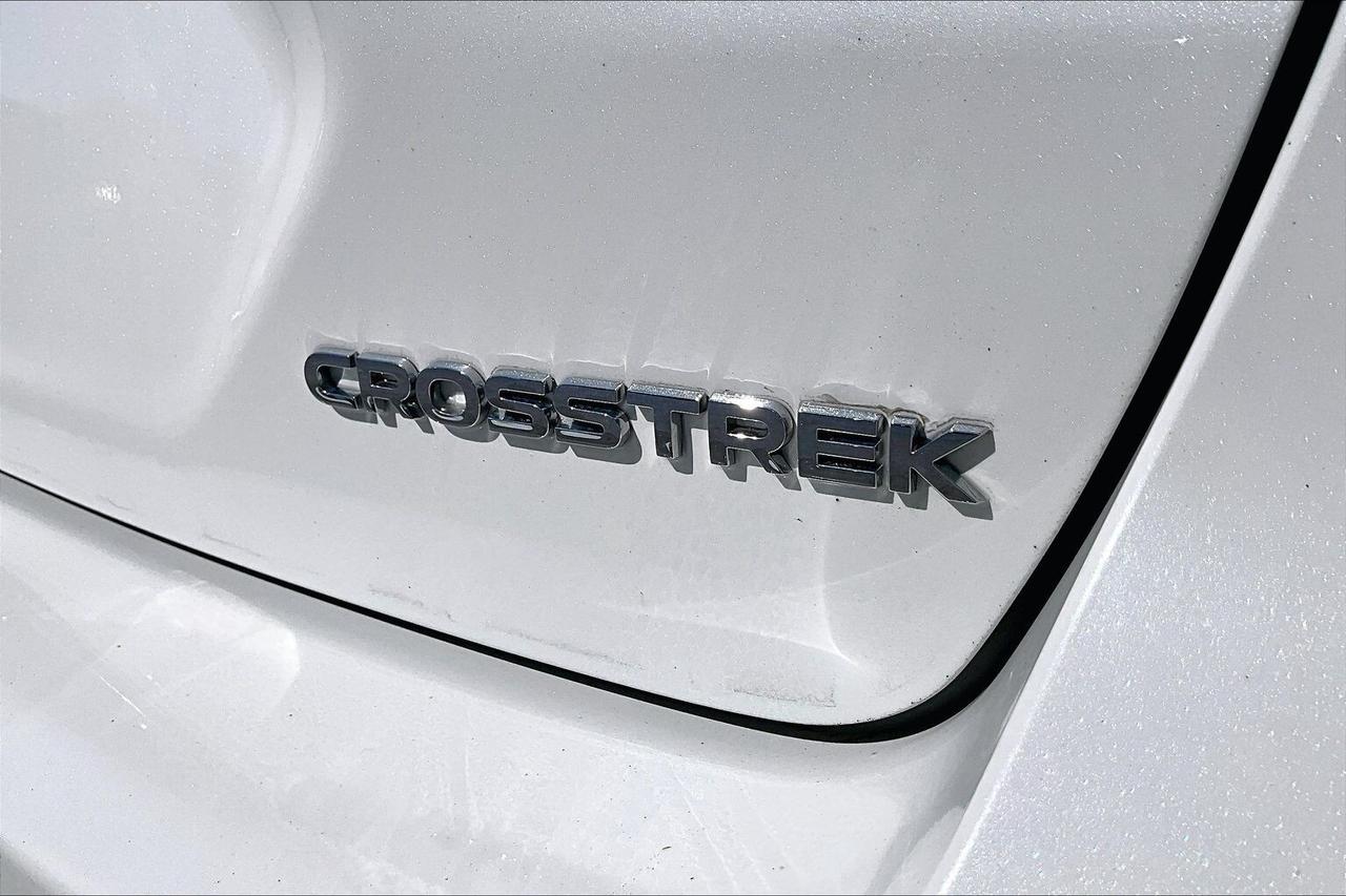 2025 Subaru Crosstrek LIMITED AWD   FULLY LOADED!   SUNROOF   LEATHER Photo3