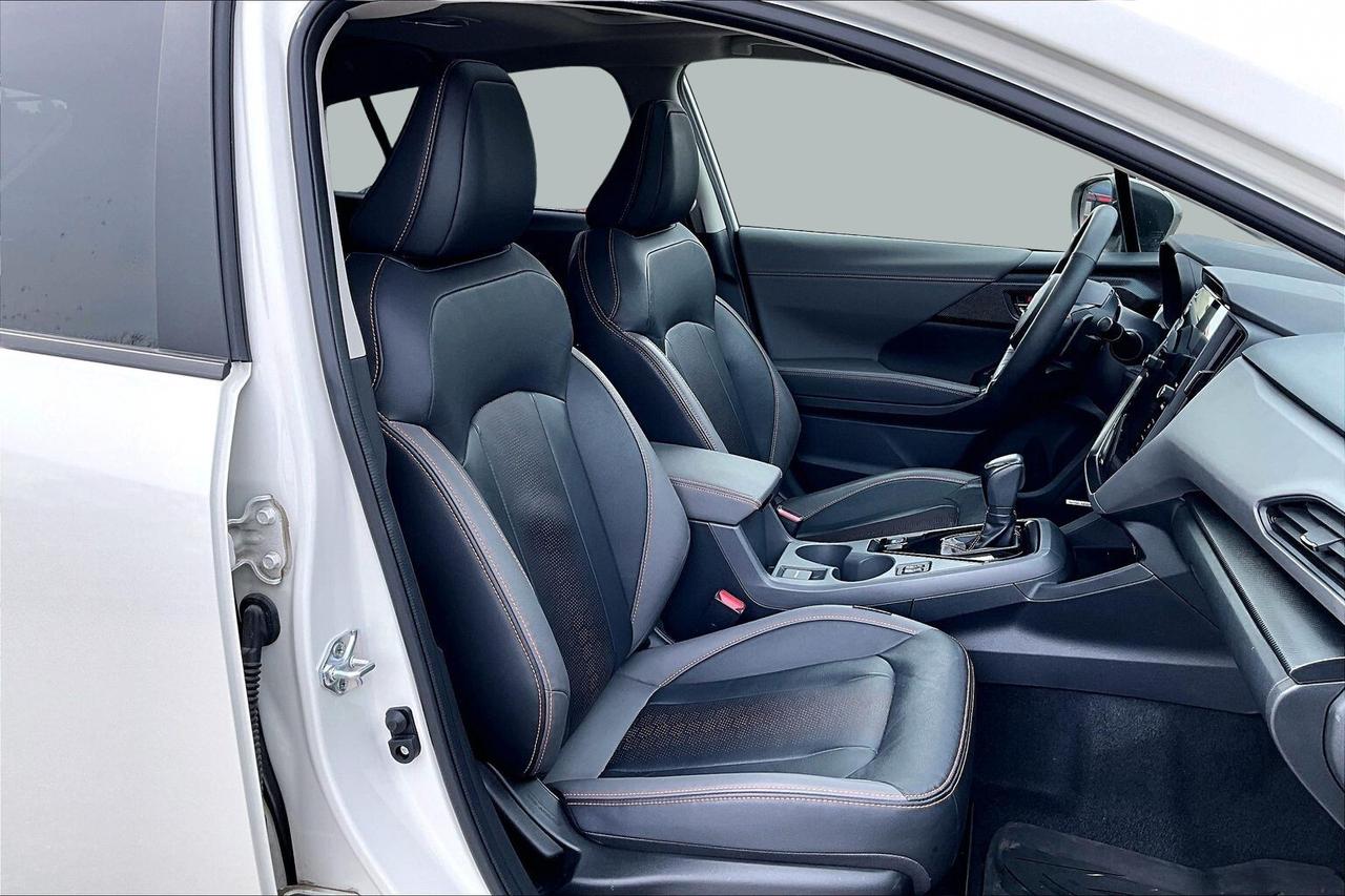 2025 Subaru Crosstrek LIMITED AWD   FULLY LOADED!   SUNROOF   LEATHER Photo