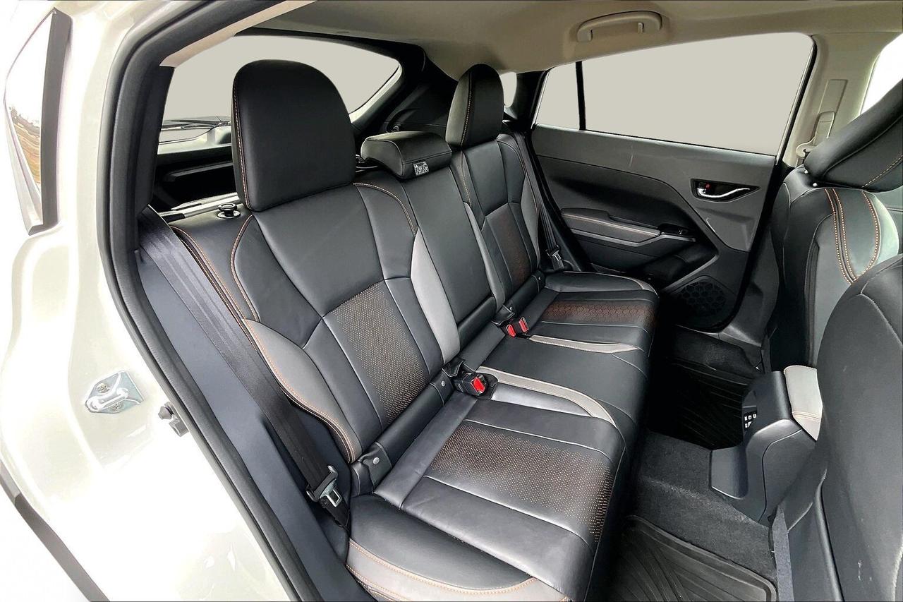 2025 Subaru Crosstrek LIMITED AWD   FULLY LOADED!   SUNROOF   LEATHER Photo