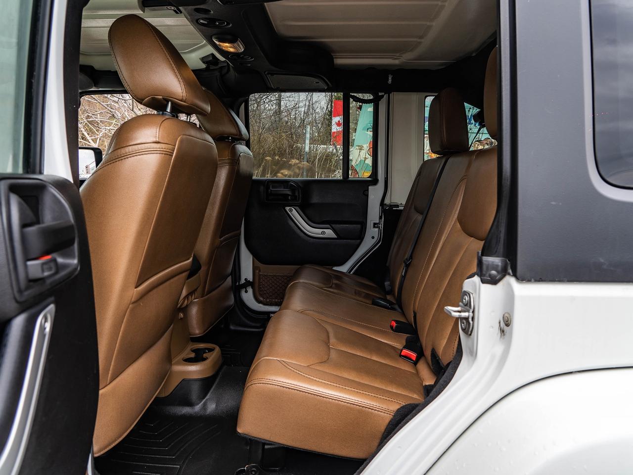 2016 Jeep Wrangler 4WD 4DR SAHARA Photo