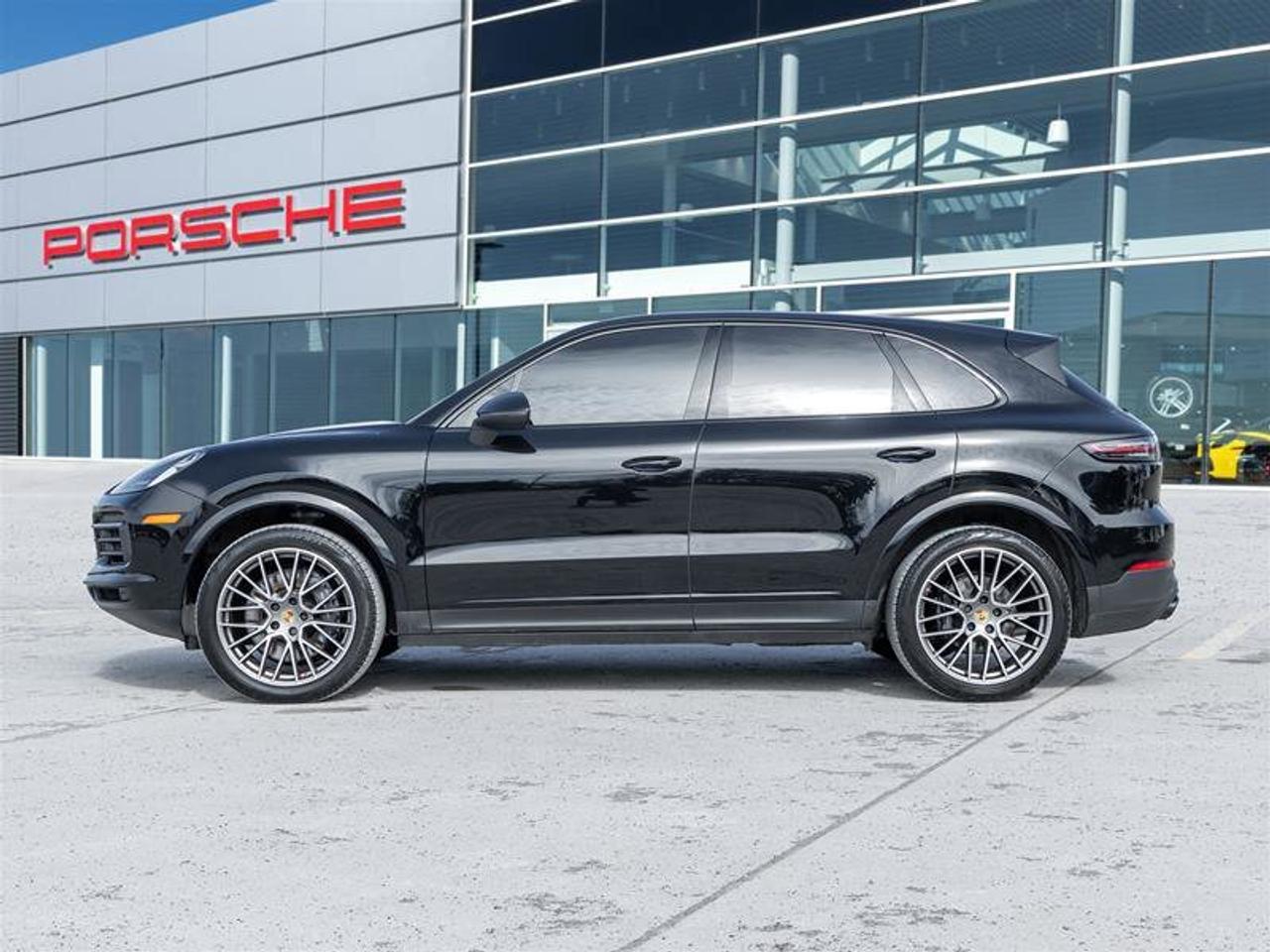 2023 Porsche Cayenne Platinum Edition AWD Premium Pkg Plus Seat Belts i Photo