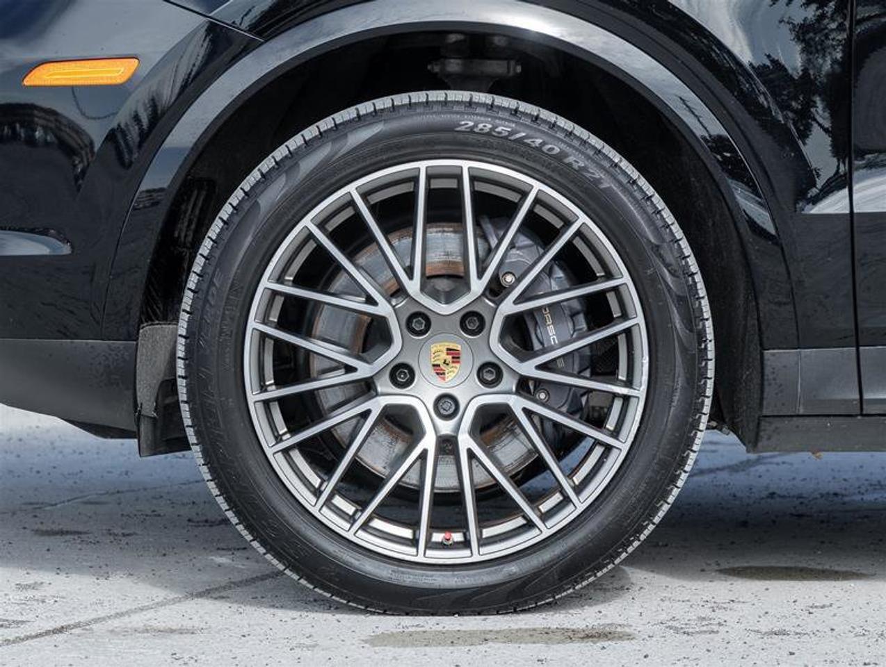 2023 Porsche Cayenne Platinum Edition AWD Premium Pkg Plus Seat Belts i Photo