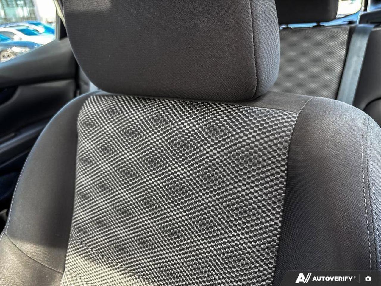 2022 Nissan Qashqai SV AWD   Heated Seats   Apple Car Play Photo