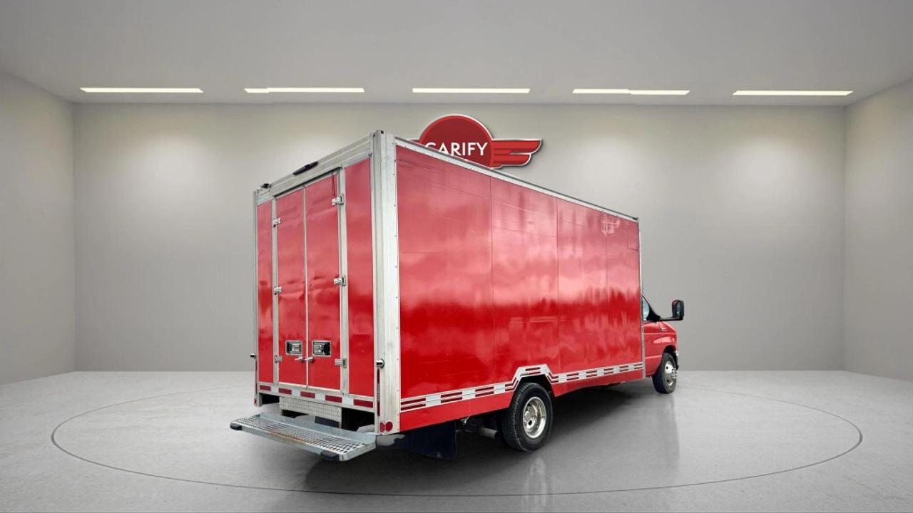 2019 Ford E-450 DRW 176 WB - REEFER/REFRIGERATED Photo