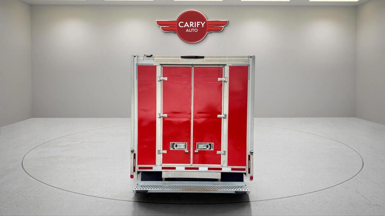 2019 Ford E-450 DRW 176 WB - REEFER/REFRIGERATED Photo