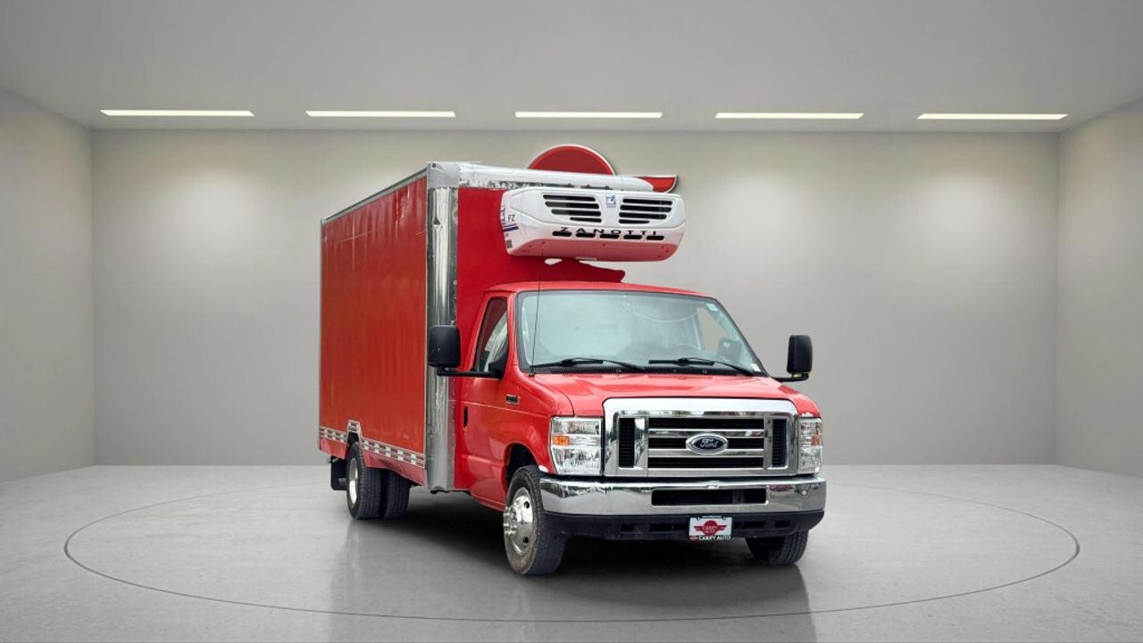 2019 Ford E-450 DRW 176 WB - REEFER/REFRIGERATED Photo