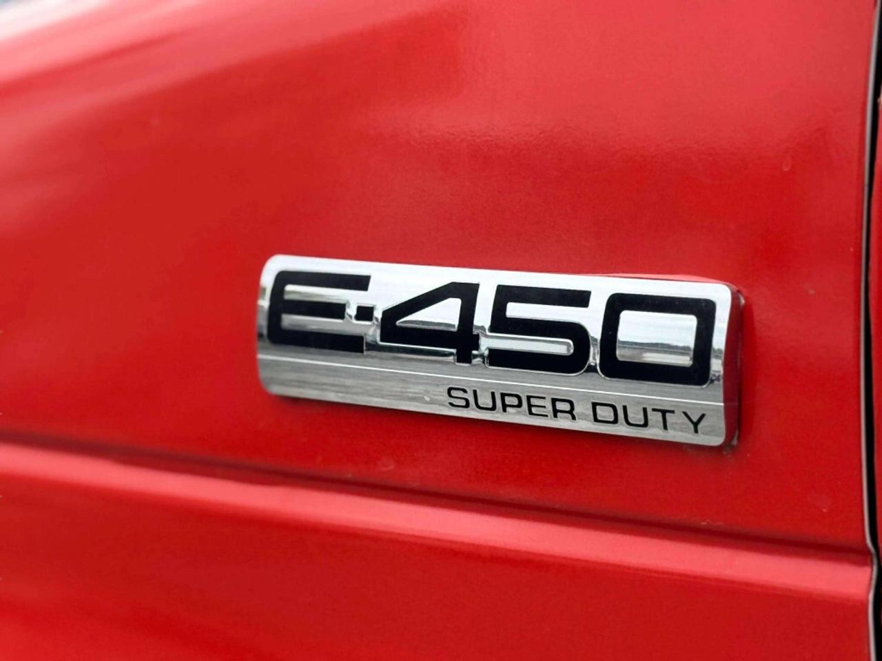 2019 Ford E-450 DRW 176 WB - REEFER/REFRIGERATED Photo