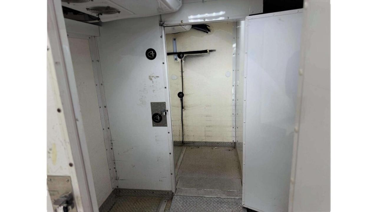 2019 Ford E-450 DRW 176 WB - REEFER/REFRIGERATED Photo