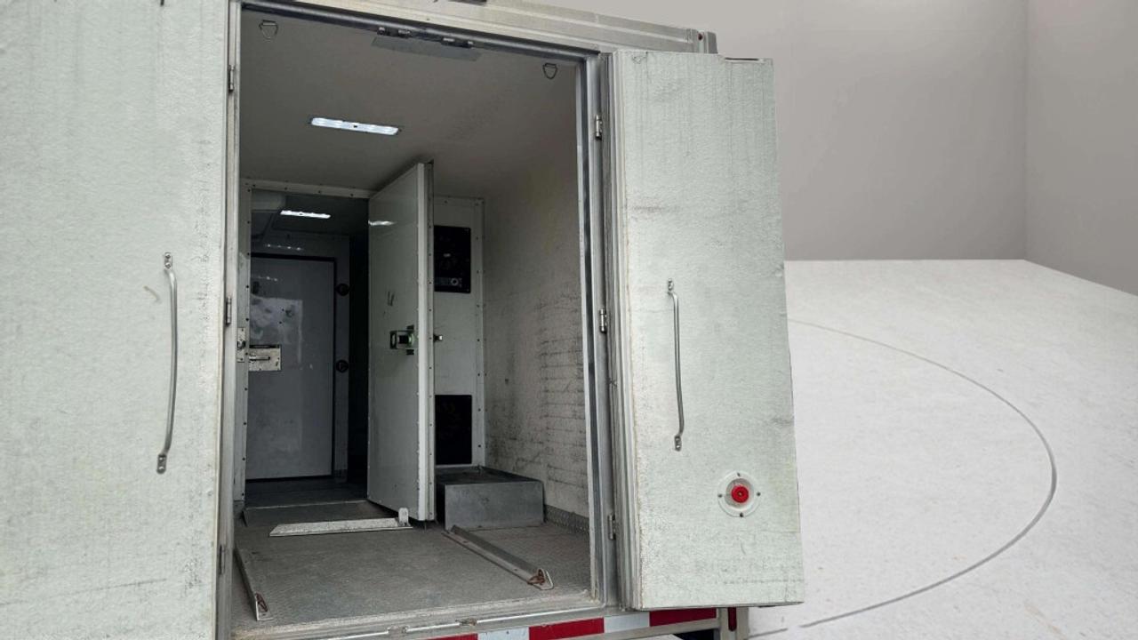 2019 Ford E-450 DRW 176 WB - REEFER/REFRIGERATED Photo