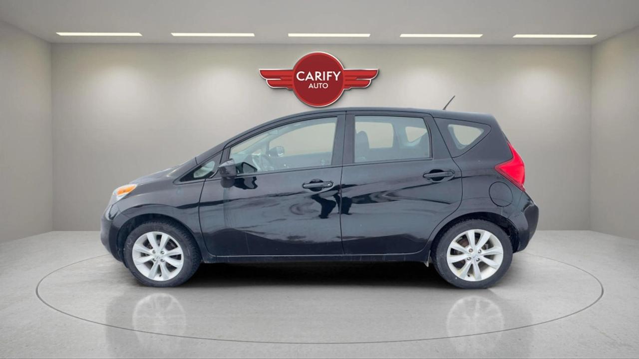 2016 Nissan Versa Note SL 5dr Hatchback Photo4