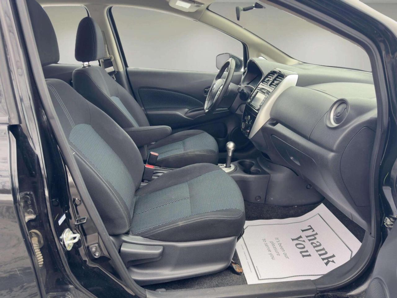 2016 Nissan Versa Note SL 5dr Hatchback Photo