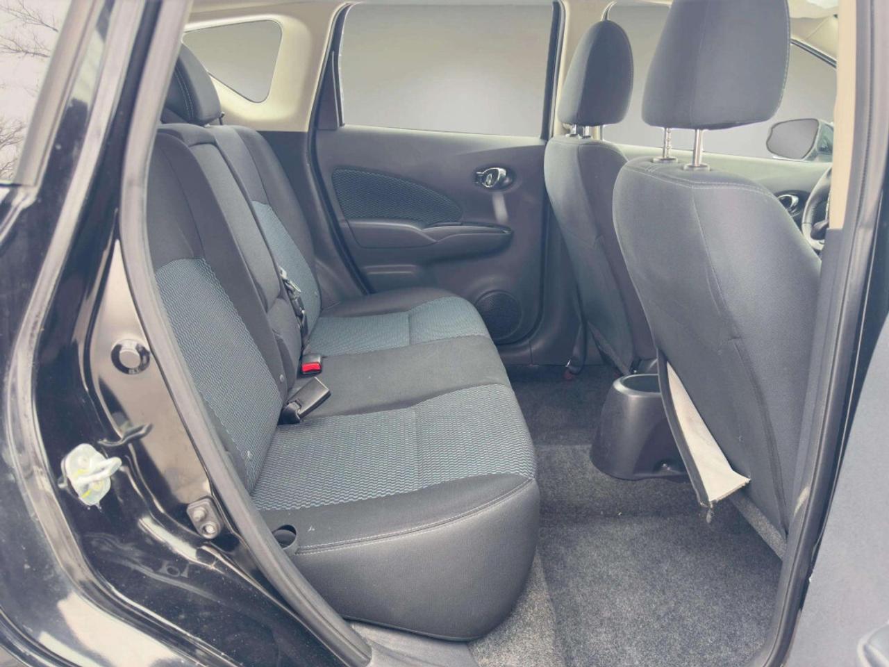 2016 Nissan Versa Note SL 5dr Hatchback Photo