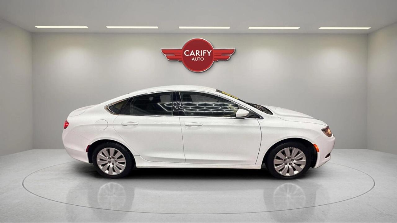 2015 Chrysler 200 LX 4dr  Automatic Photo3