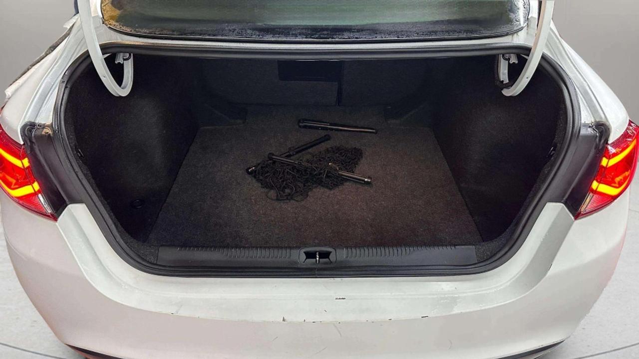 2015 Chrysler 200 LX 4dr  Automatic Photo