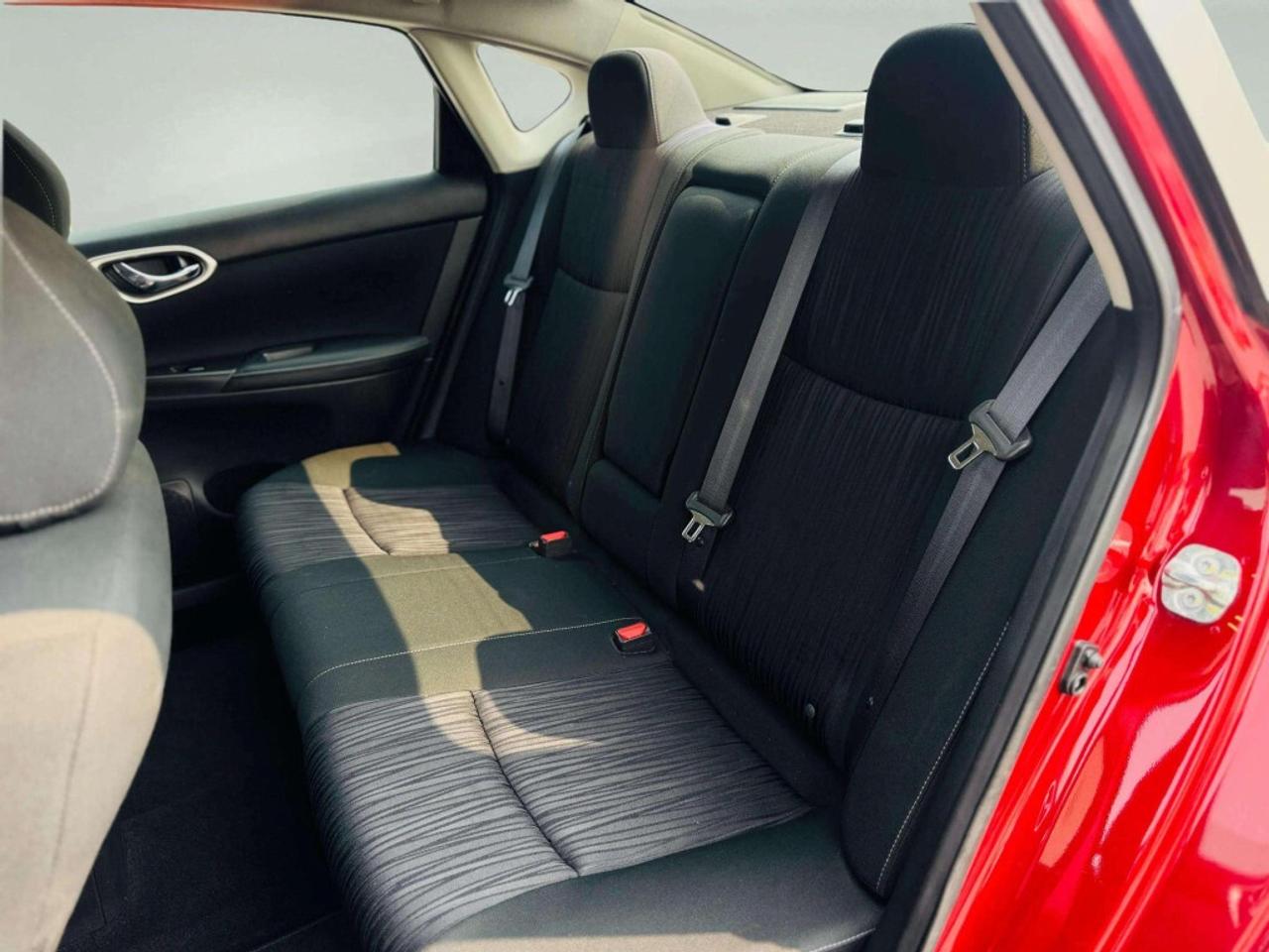 2019 Nissan Sentra SV Photo