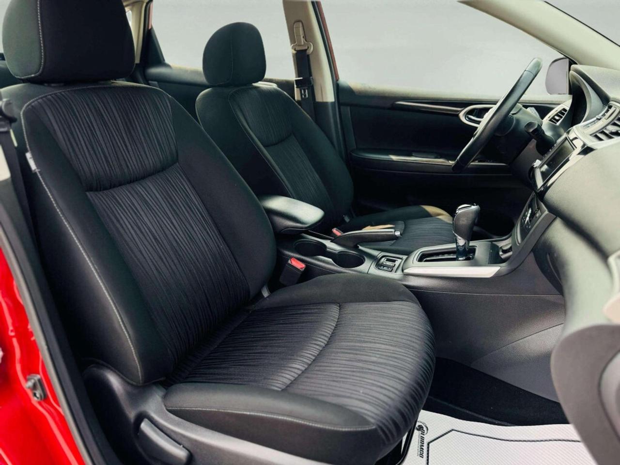 2019 Nissan Sentra SV Photo