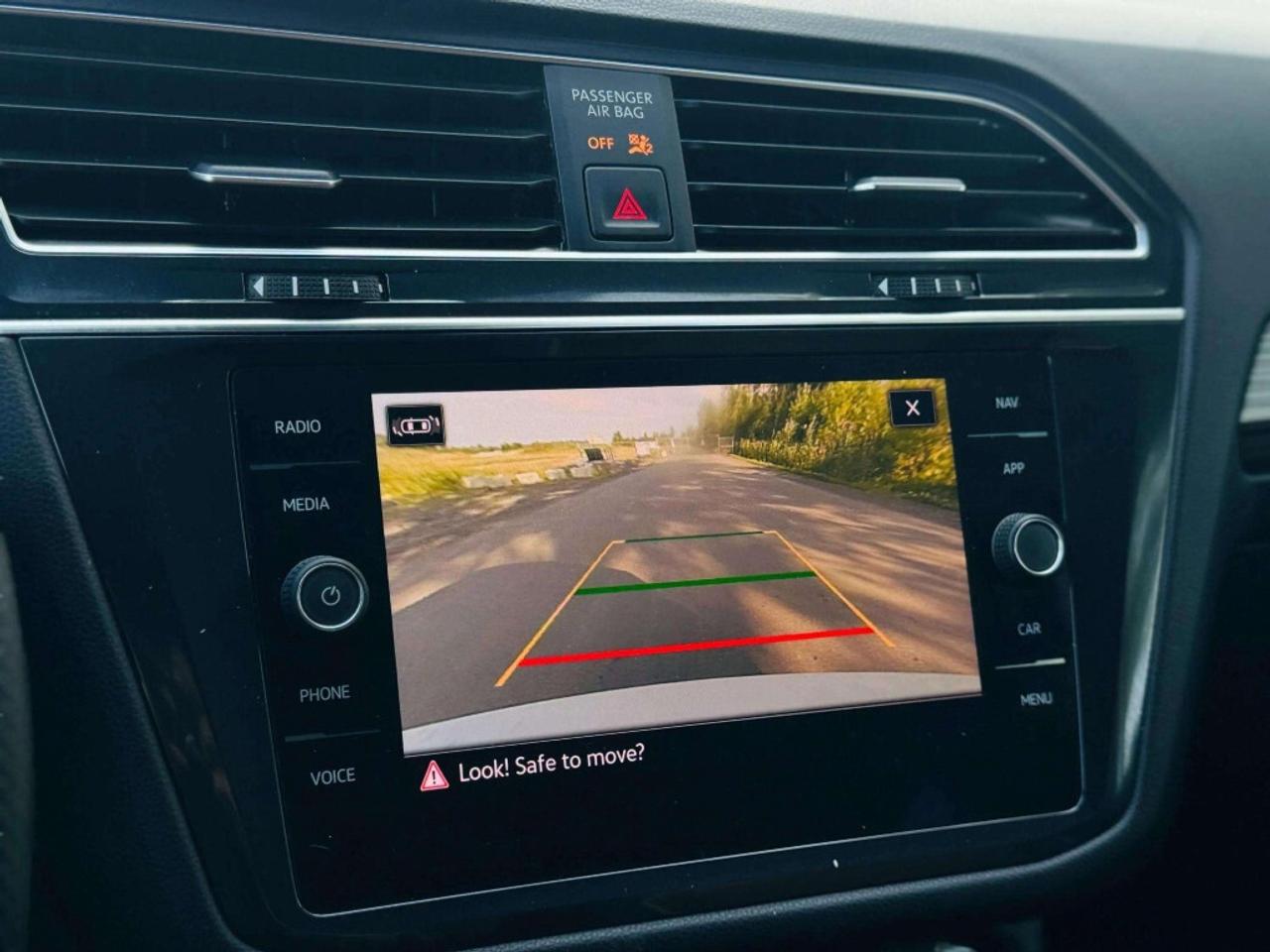 2022 Volkswagen Tiguan HIGHLINE R-LINE 4MOTION Photo