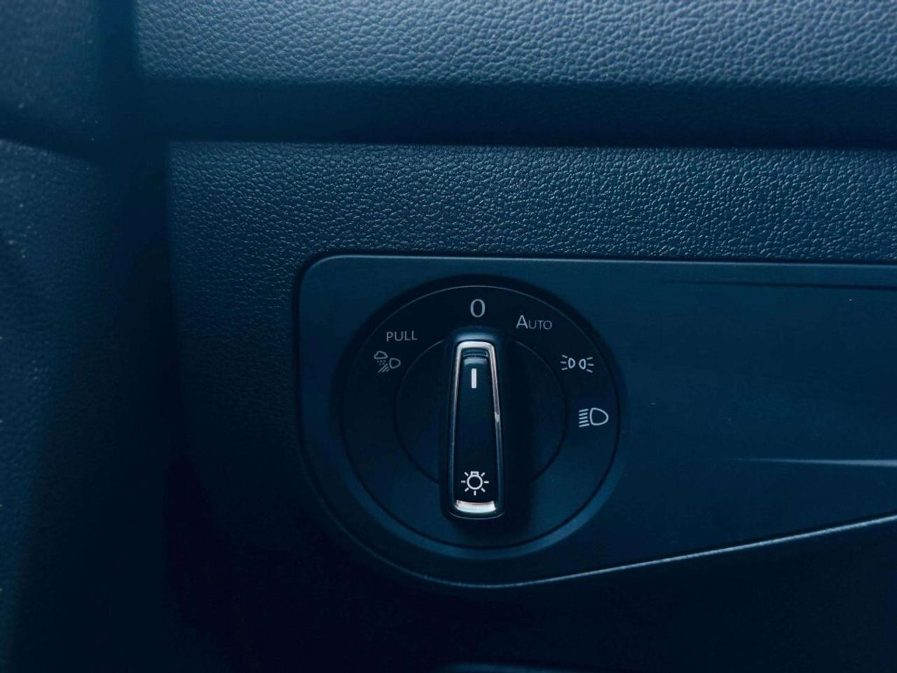 2022 Volkswagen Tiguan HIGHLINE R-LINE 4MOTION Photo