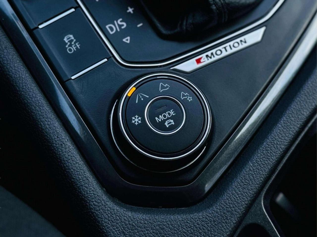 2018 Volkswagen Tiguan Trendline 4Motion Photo