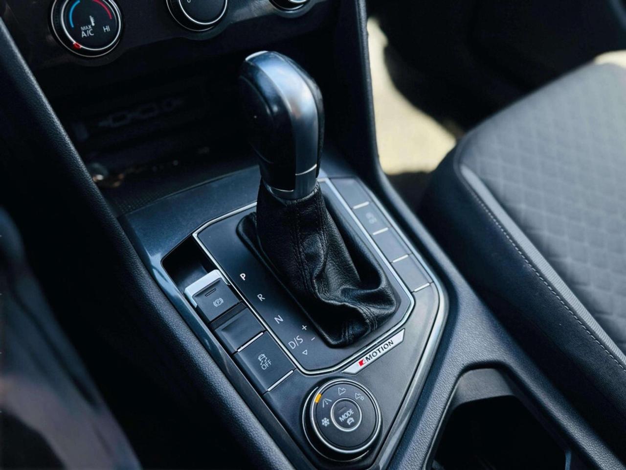 2018 Volkswagen Tiguan Trendline 4Motion Photo