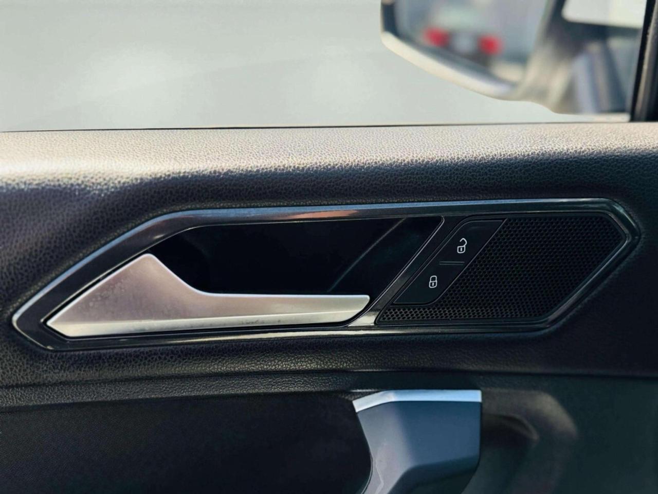 2018 Volkswagen Tiguan Trendline 4Motion Photo