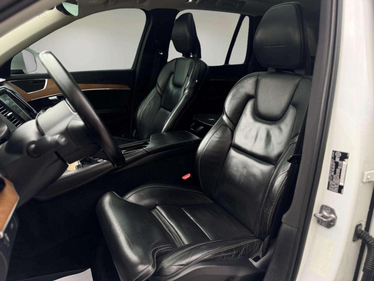 2016 Volvo XC90 T6 Inscription Photo