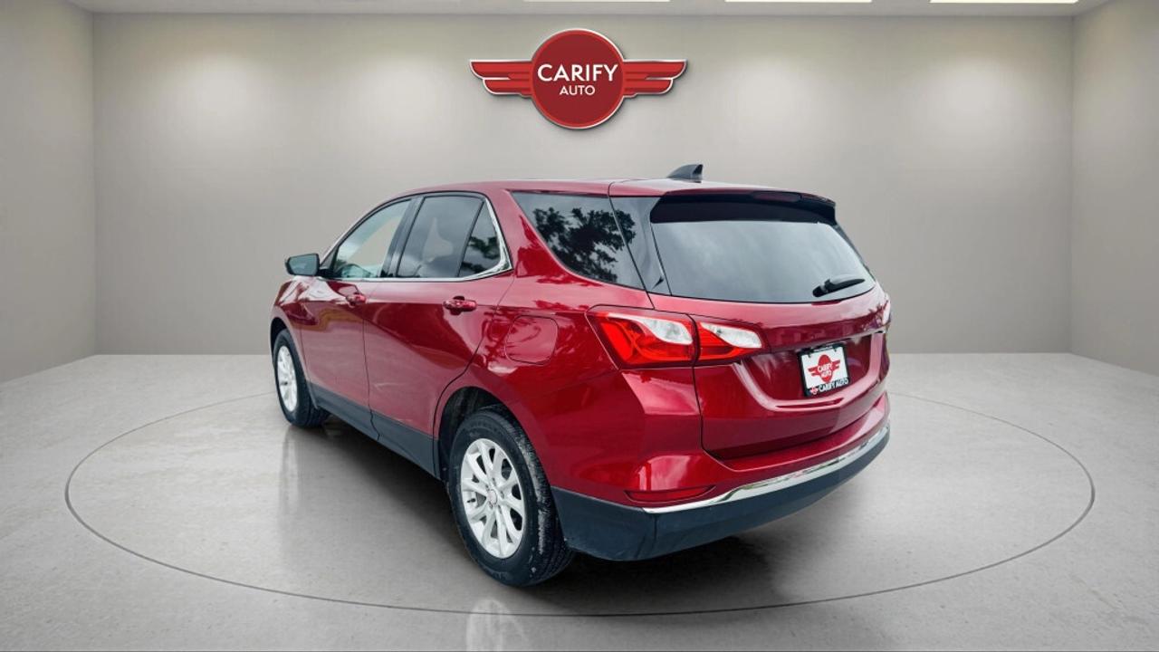 2018 Chevrolet Equinox AWD LT Photo