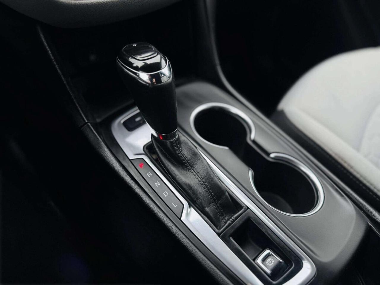 2018 Chevrolet Equinox AWD LT Photo