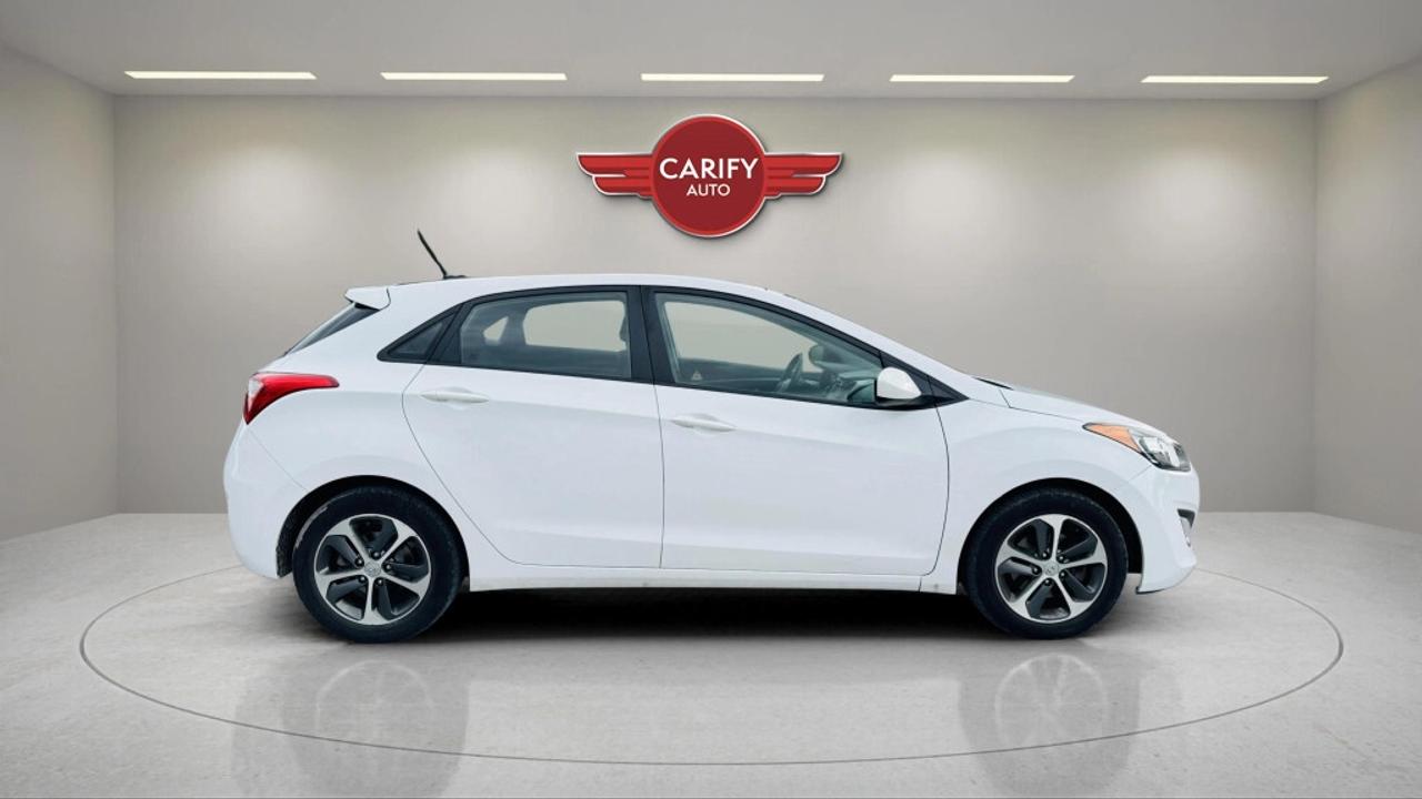 2017 Hyundai Elantra GT Automatic SE Photo