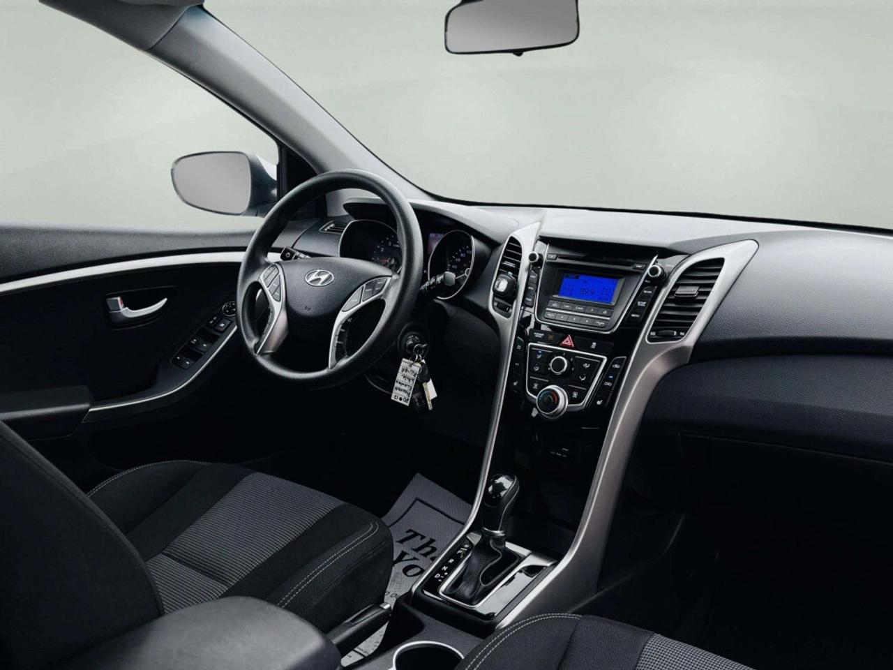 2017 Hyundai Elantra GT Automatic SE Photo