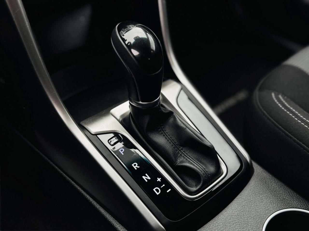 2017 Hyundai Elantra GT Automatic SE Photo