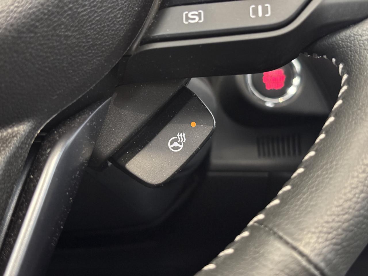 2025 Subaru Forester LIMITED   CLEAN CARFAX   1 OWNER   NAVI   LEATHER Photo