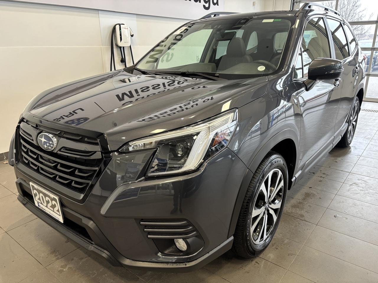 2022 Subaru Forester LIMITED   1 OWNER CLEAN CARFAX   LOW KM  2SETS RIM Photo2