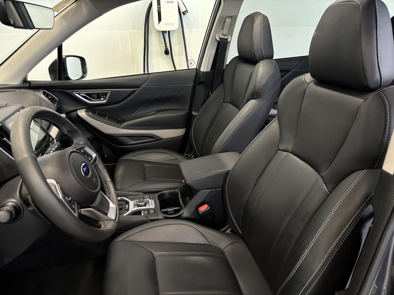 2022 Subaru Forester LIMITED   1 OWNER CLEAN CARFAX   LOW KM  2SETS RIM Photo